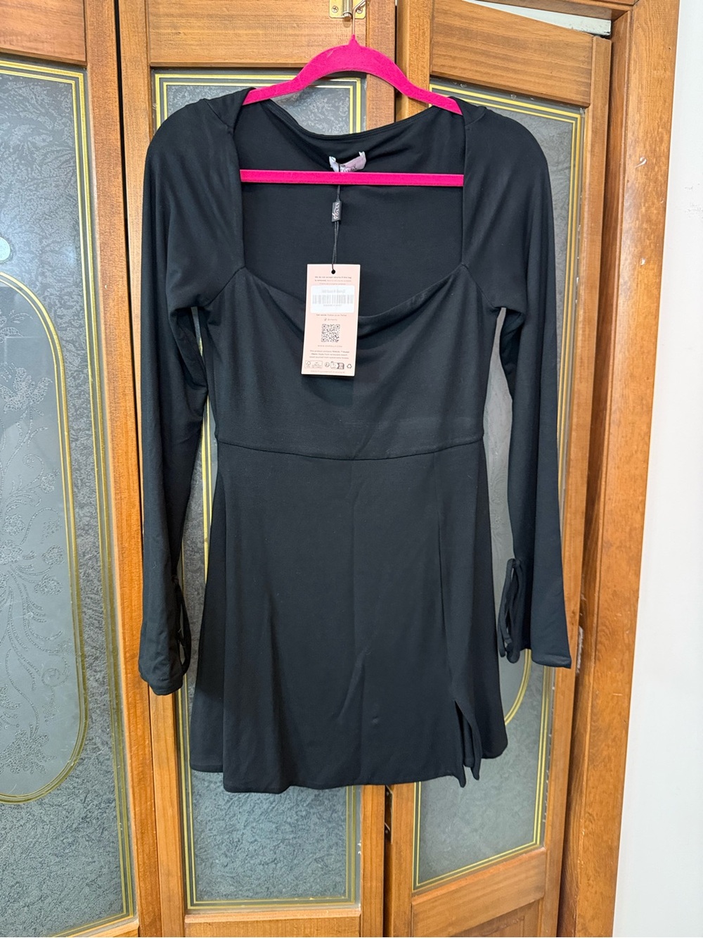 OH POLLY LADIES Black Long-Sleeve Scoop Neck Dress - BRAND NEW